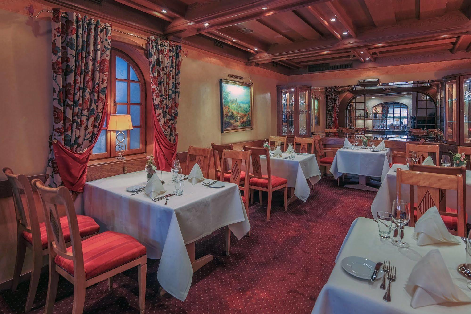 Hotel-Restaurant Kunz Пирмазенс Экстерьер фото