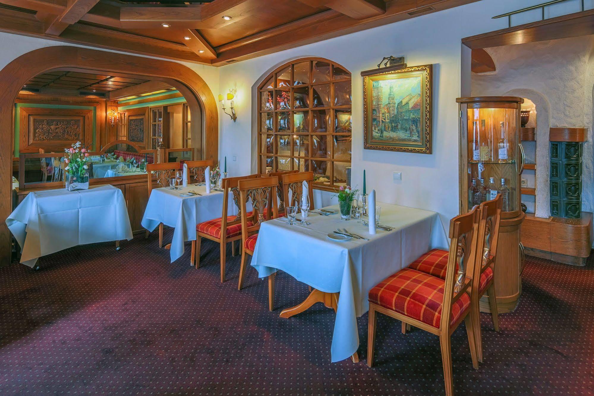 Hotel-Restaurant Kunz Пирмазенс Экстерьер фото